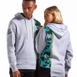 NWT Disney Parks Star Wars: The Mandalorian Hooded Sweatshirt for Adults L